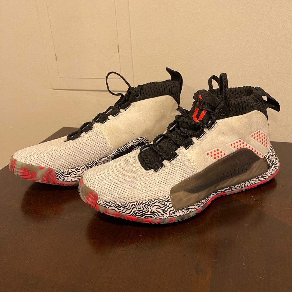 Adidas Dame 5
